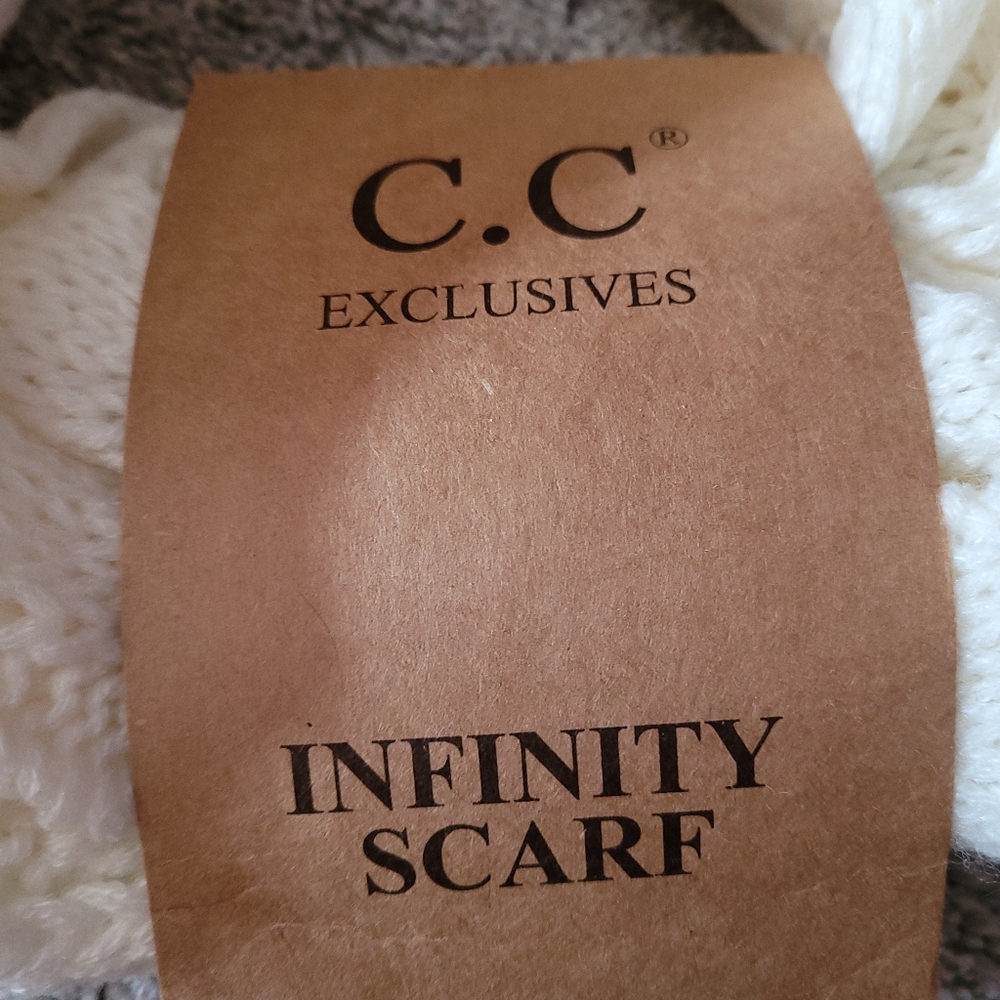 NWT C.C Exclusives Ivory Infinity Scarf